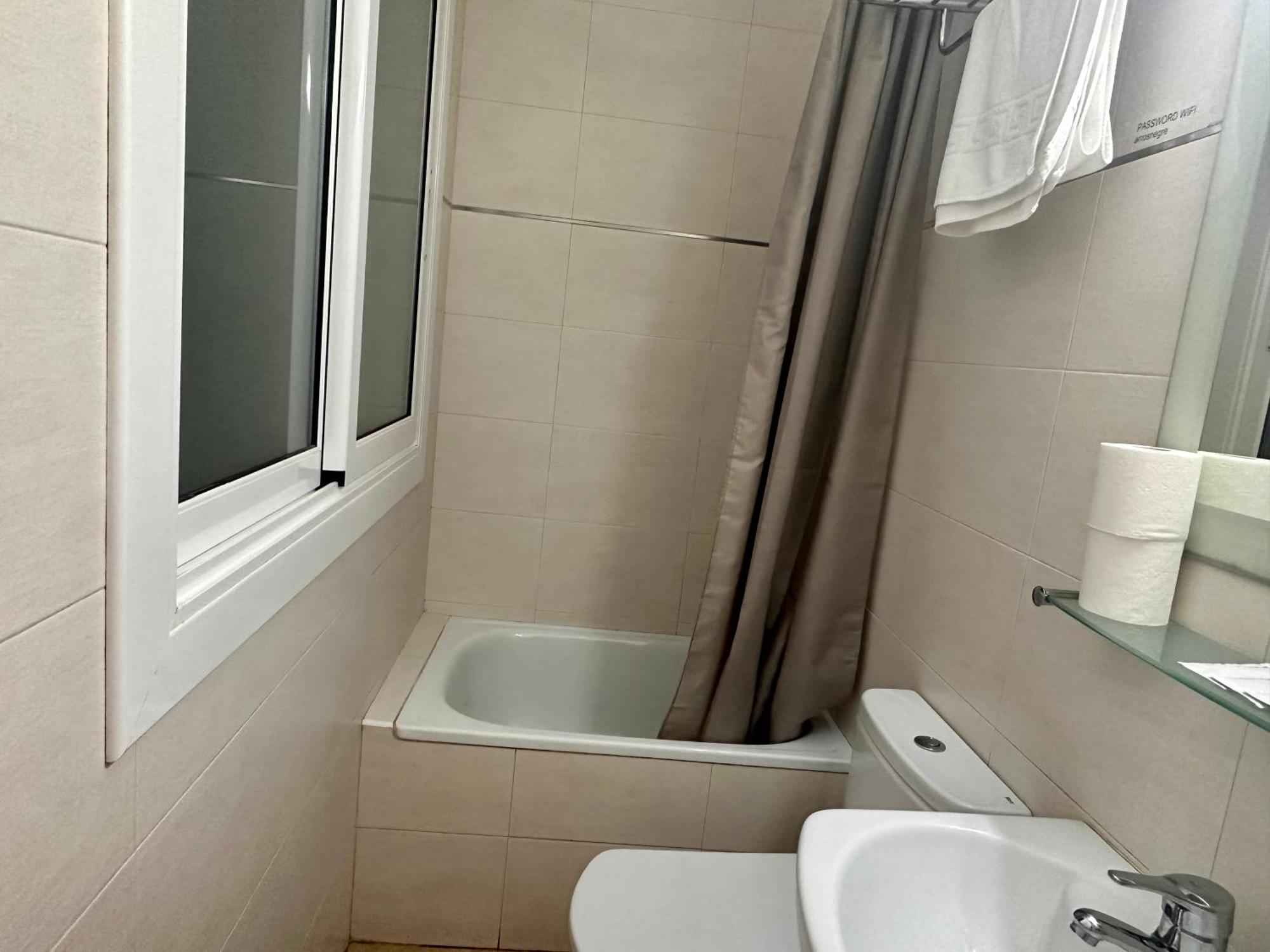Can Setmanes By Cozycatalonia Blanes Ngoại thất bức ảnh
